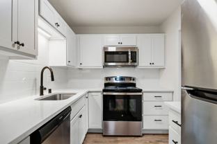 4934 Whitcomb Dr - Photo 1 of 1