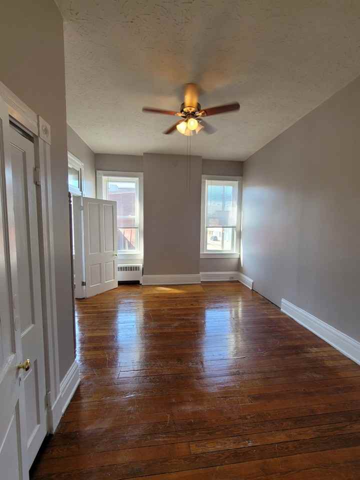 638 6th Ave #638-2 - Photo 3 of 28