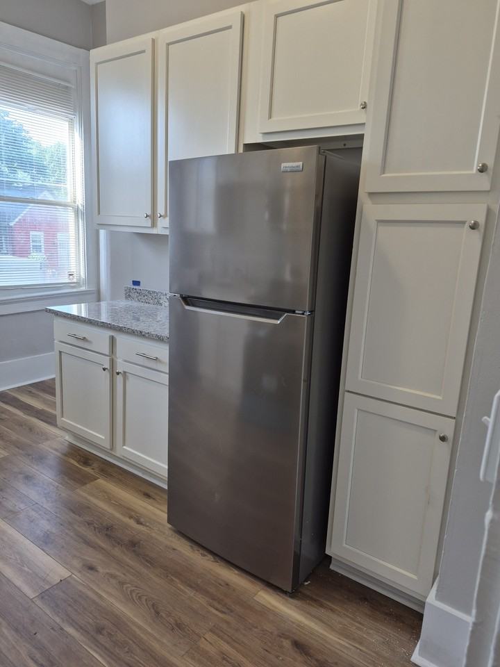 638 6th Ave #638-2 - Photo 2 of 28