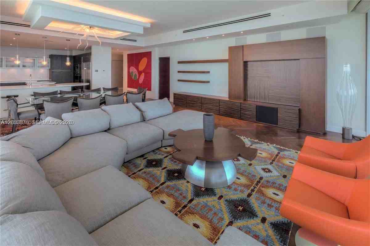 17001 Collins Ave - Photo 2 of 3
