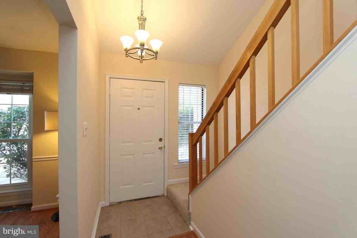 1507 Ingram Ter - Photo 2 of 30