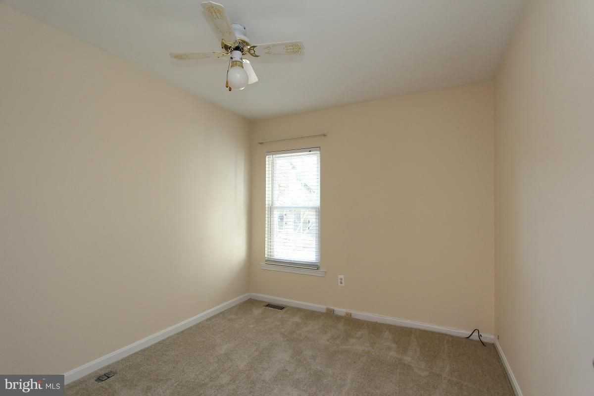 1507 Ingram Ter - Photo 7 of 30