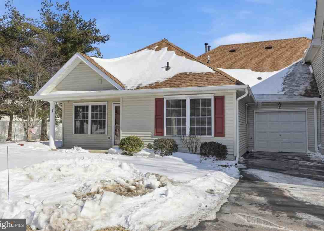 24 Avenrowe Ct - Photo 2 of 6