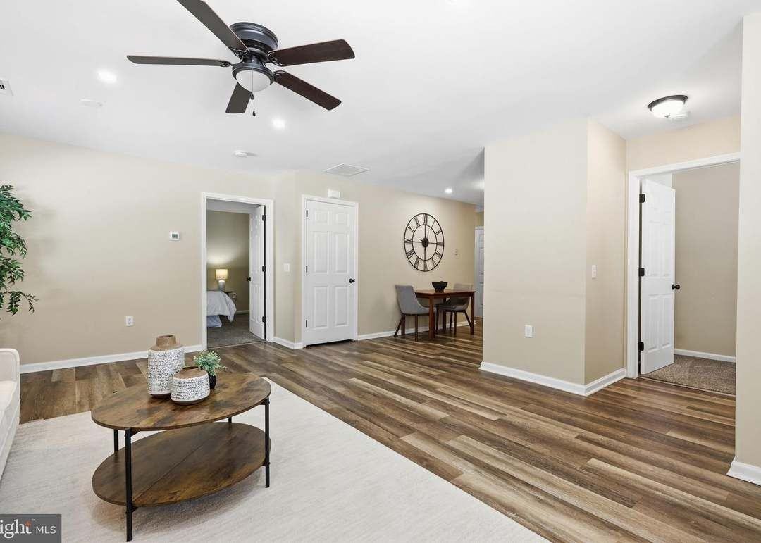 24 Avenrowe Ct - Photo 5 of 6