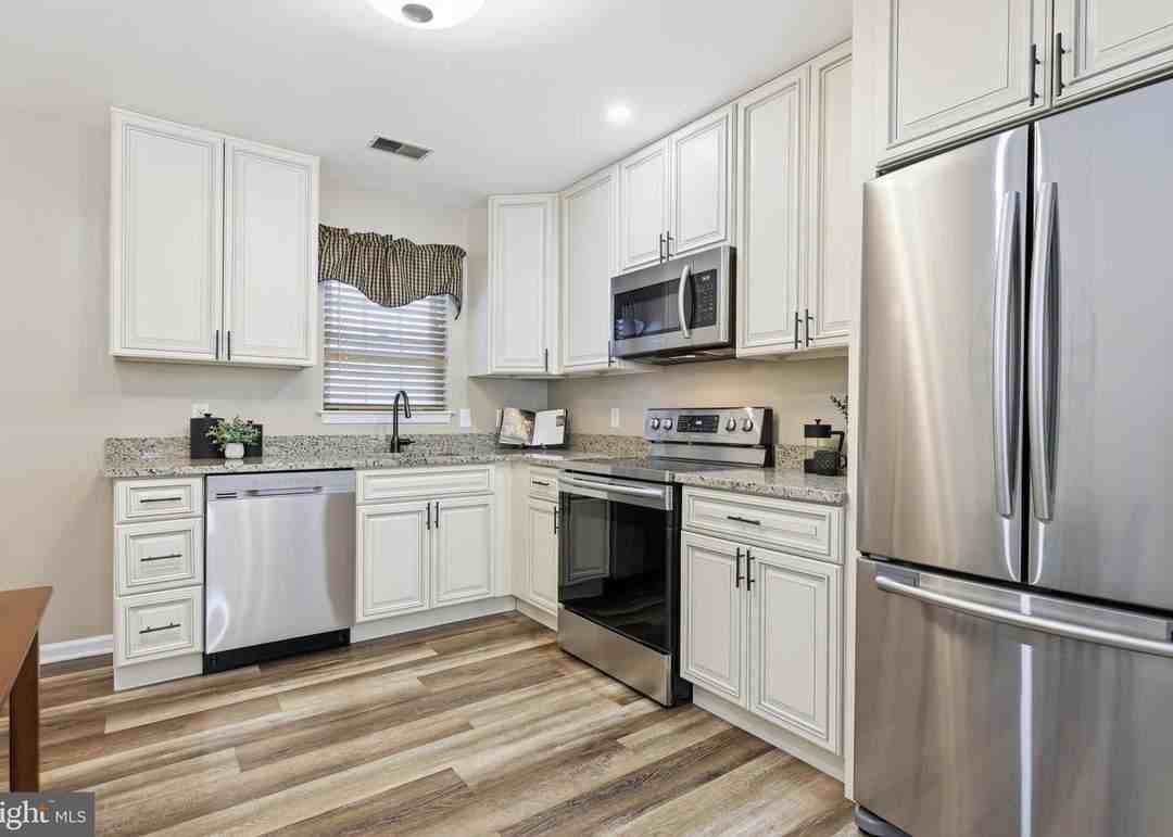 24 Avenrowe Ct - Photo 6 of 6