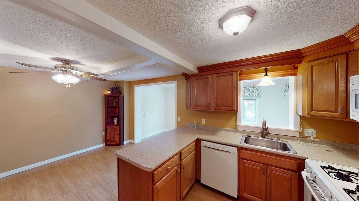 32 Sentry Way - Photo 7 of 31