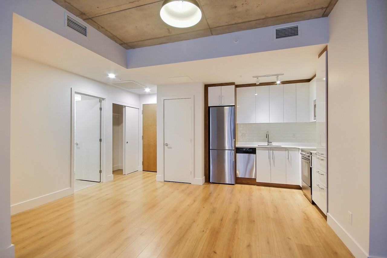 1090 Rue De Bleury — photo 3