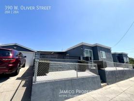 390 W Oliver St - Photo 1 of 1