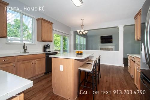 1819 W Elm Ter - Photo 5 of 39