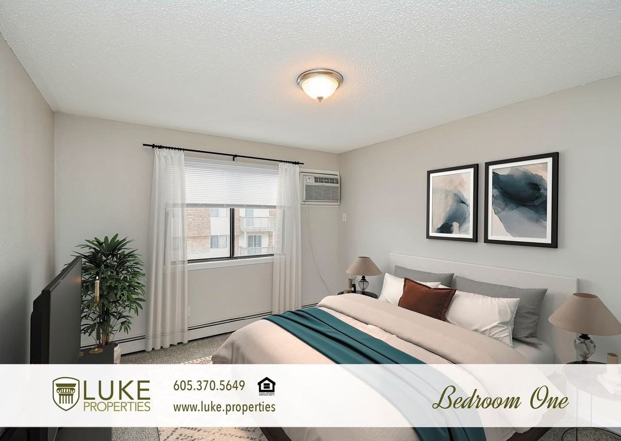 401 S Sycamore Ave #303 - Photo 7 of 16