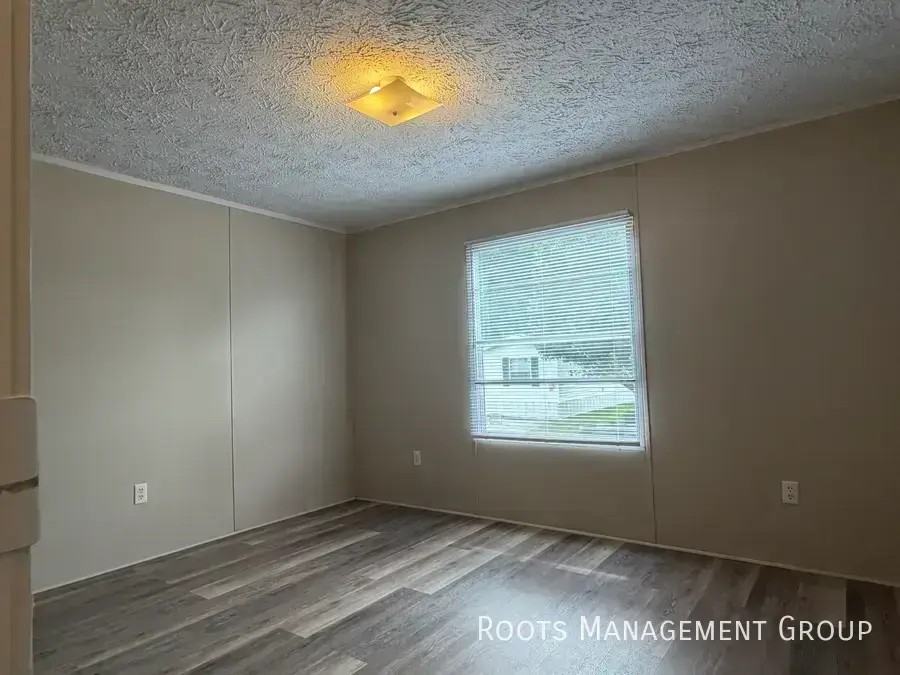 387 Webster Rd #53 - Photo 7 of 20