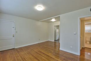 Park Avenue Apts - Photo 1 of 1