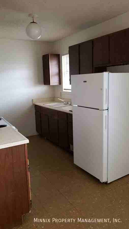 629 S Crosby St - Photo 7 of 15