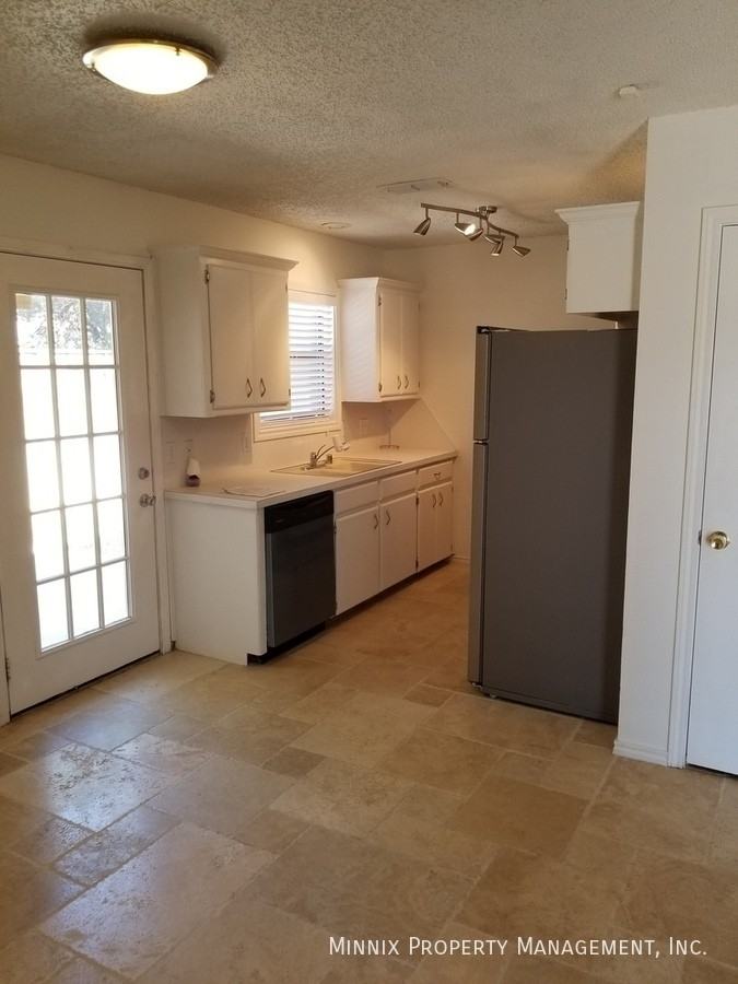 2103 84th St - Photo 6 of 20