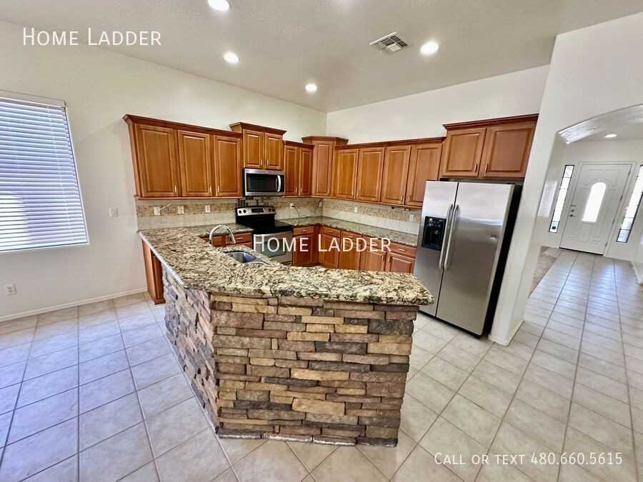 6822 S 55th Ln - Photo 6 of 28