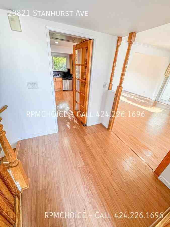 23821 Stanhurst Ave - Photo 3 of 48