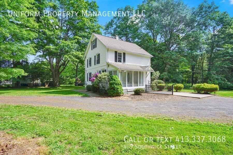 409 Southwick St - Photo 3 of 35