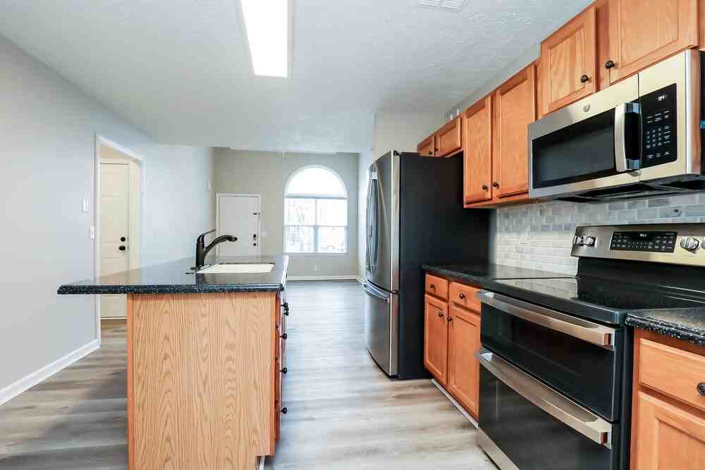 4824 Nina Marie Ave - Photo 6 of 17