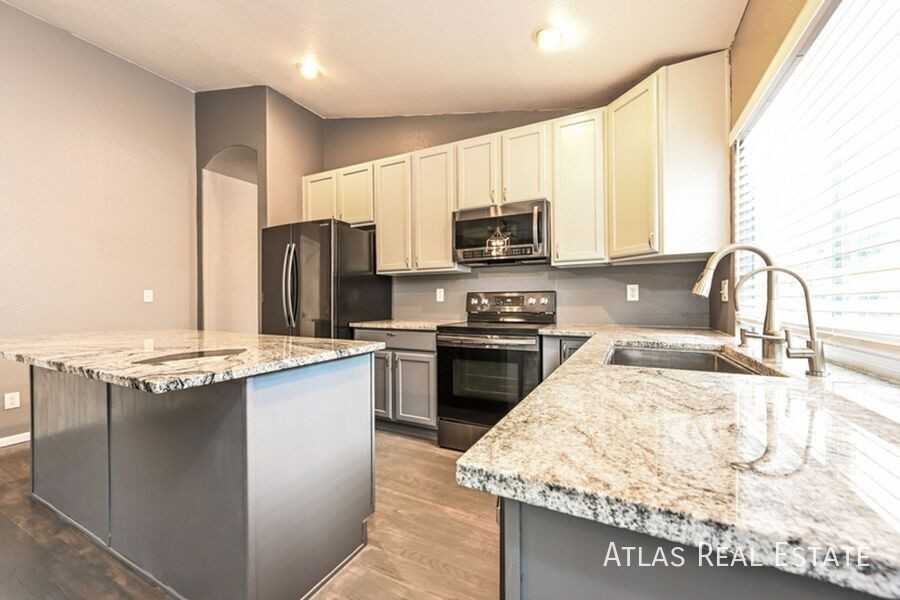 16548 High Desert Way - Photo 6 of 20