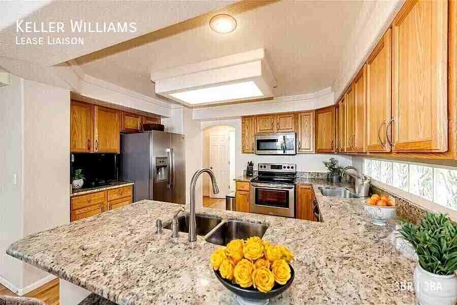 1237 Laurenwood Way - Photo 7 of 32