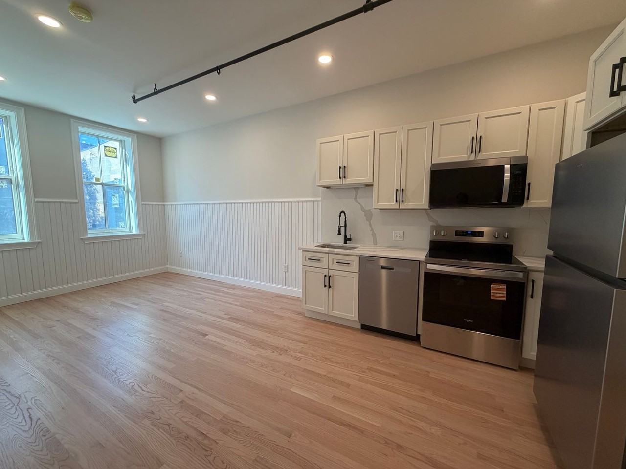 38 Washington St #201 - Photo 2 of 22