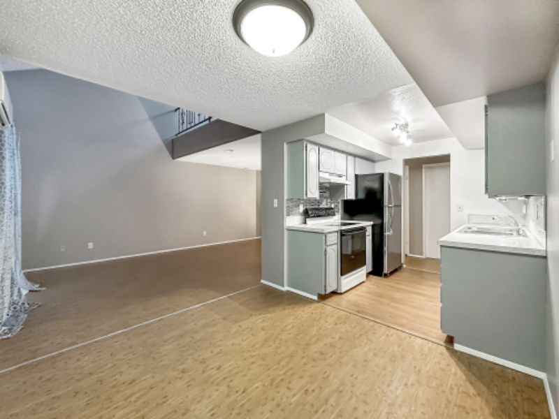 405 Ne 85th St - Photo 4 of 50