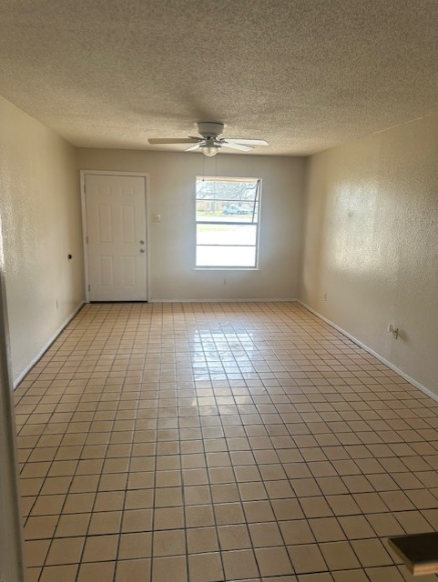 112 E Crest Dr #B - Photo 4 of 9
