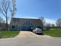540 Crest Cir - Photo 1 of 1