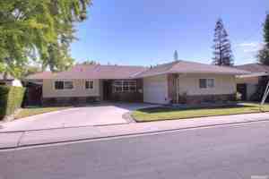 featured image of 1722 Idylwood Ct