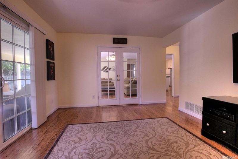 1722 Idylwood Ct - Photo 4 of 15