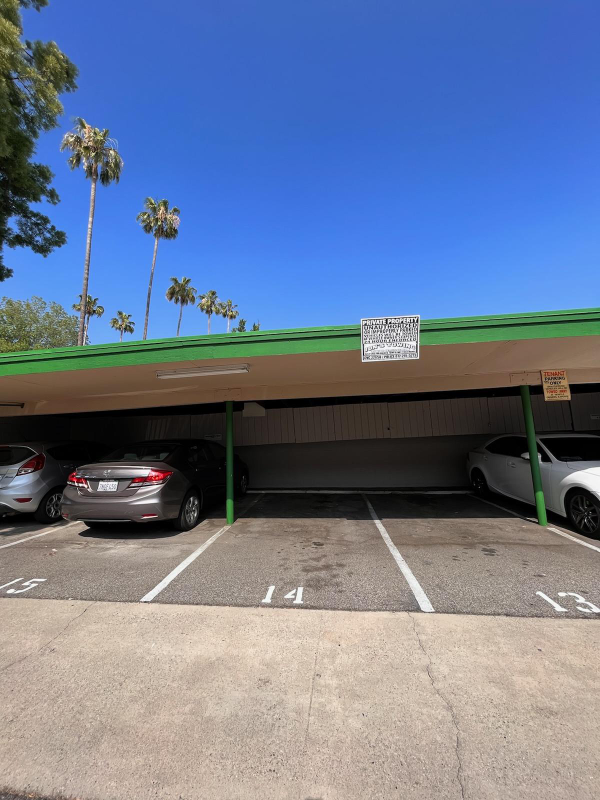 770 E Washington Blvd #14 - Photo 4 of 18