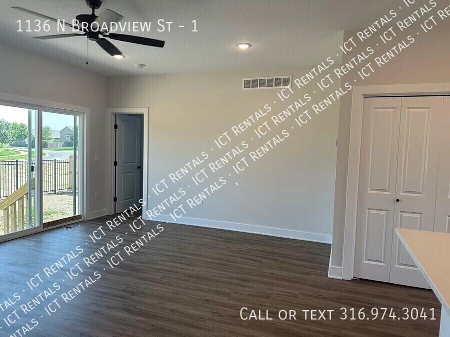 1136 N Broadview St #1 - Photo 7 of 27
