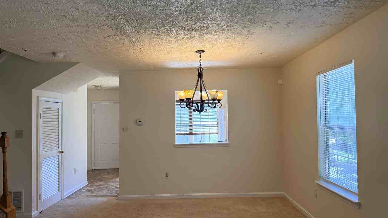 7290 Mahogany Dr - Photo 4 of 6