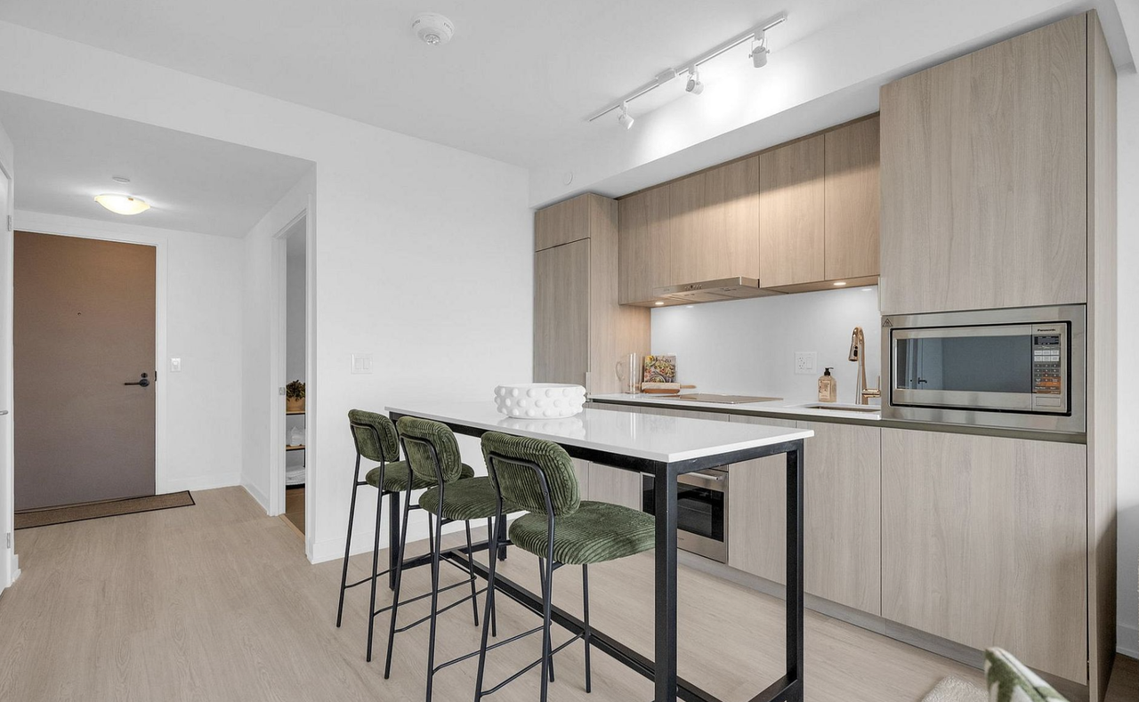 47 Mutual Street #3006 - Photo 6 of 31