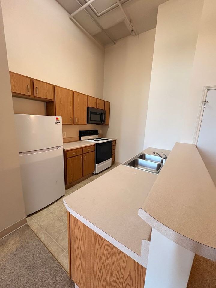 Gas City School Apartments - Photo 6 of 13