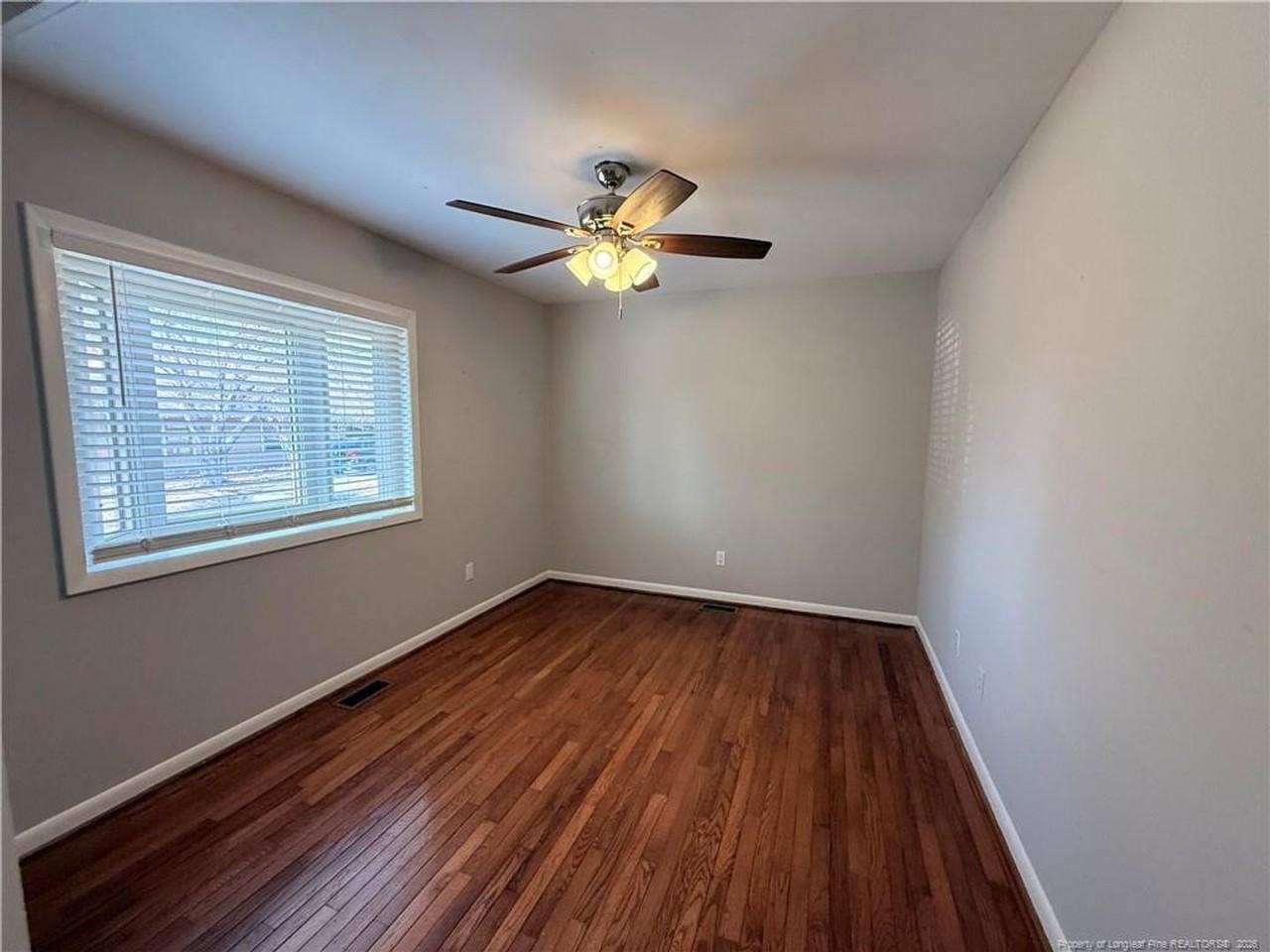 848 Castleberry Ct - Photo 4 of 20