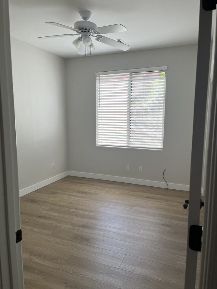 1383 W Spruce Dr #NA - Photo 7 of 22