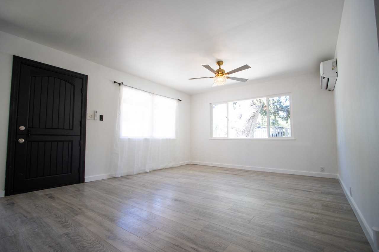 9635 Carmelita Ave Unit A #NA - Photo 5 of 6
