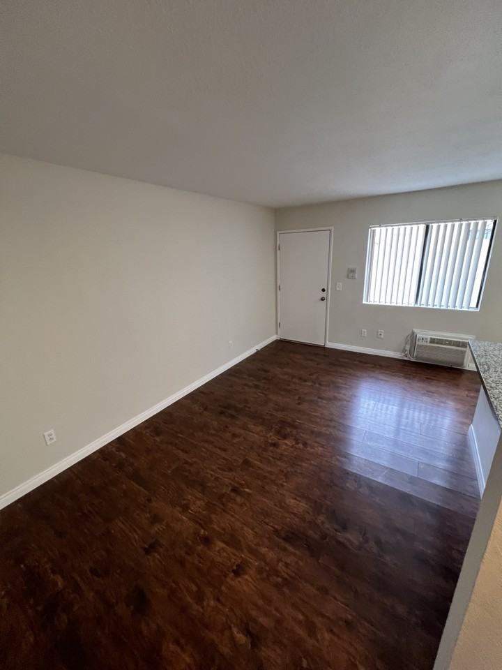 4326 Oregon St #2 - Photo 7 of 7