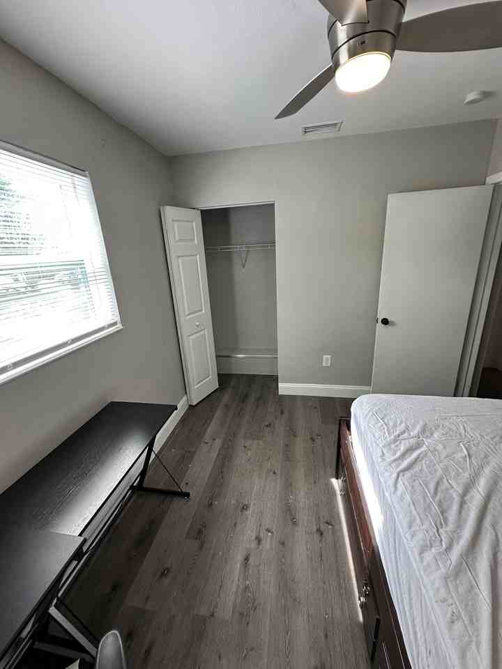 2907 Rollins St #NA - Photo 4 of 5