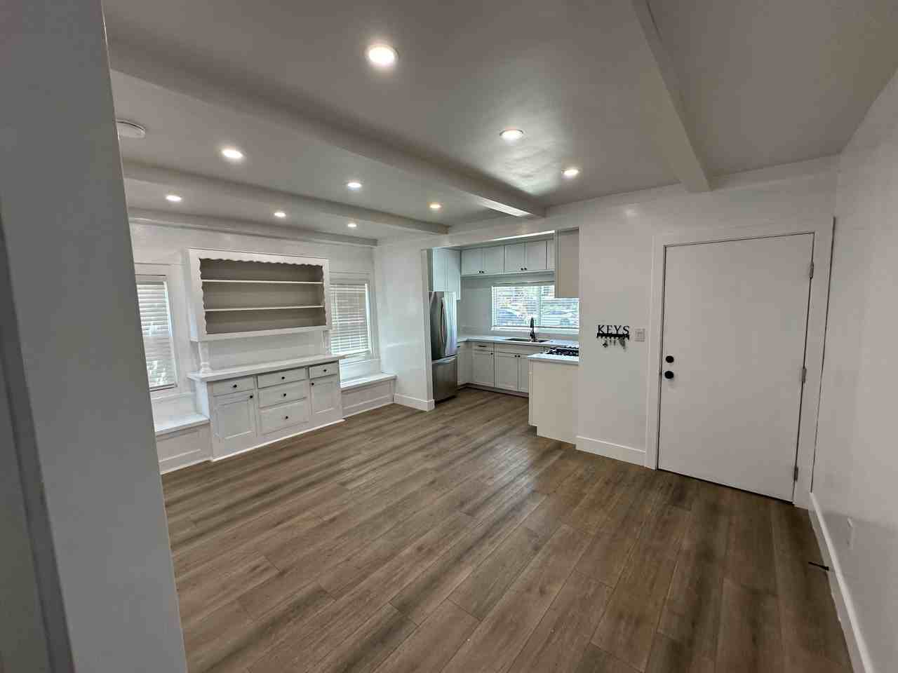 361 Roosevelt St #0 - Photo 5 of 9