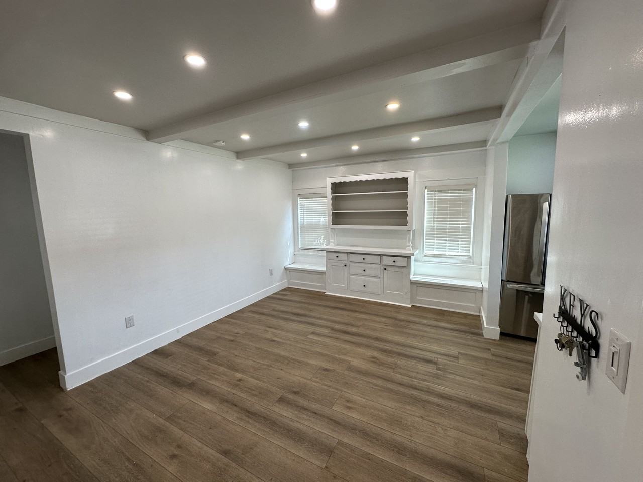 361 Roosevelt St #0 - Photo 7 of 9