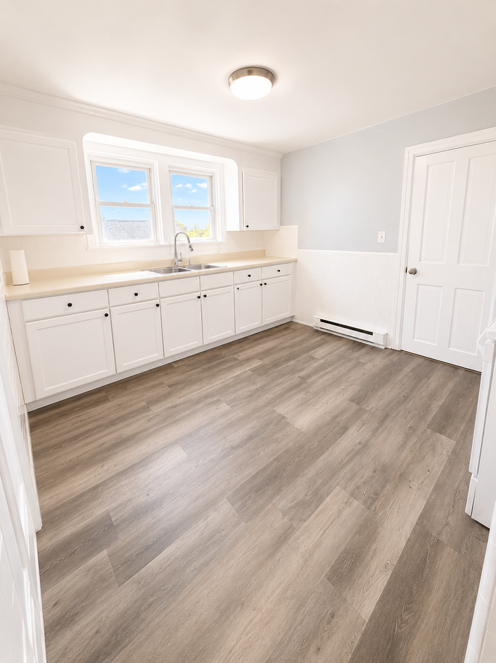 380 Farmington Ave #2R - Photo 2 of 11