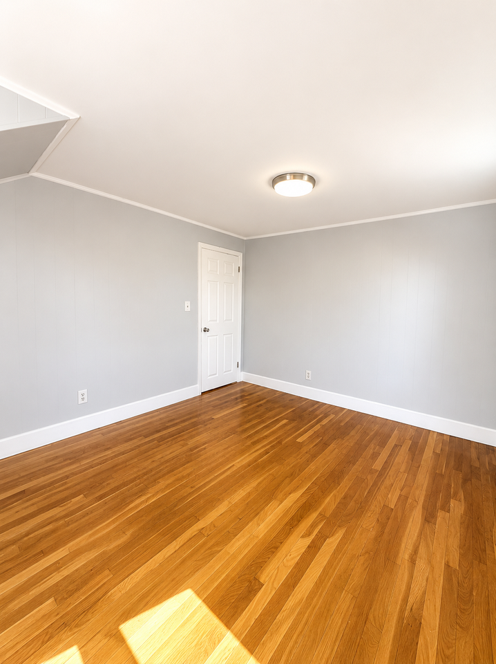 380 Farmington Ave #2R - Photo 5 of 11
