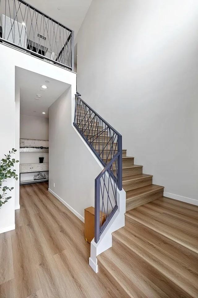 2423 Curtis Ave #NA - Photo 2 of 14