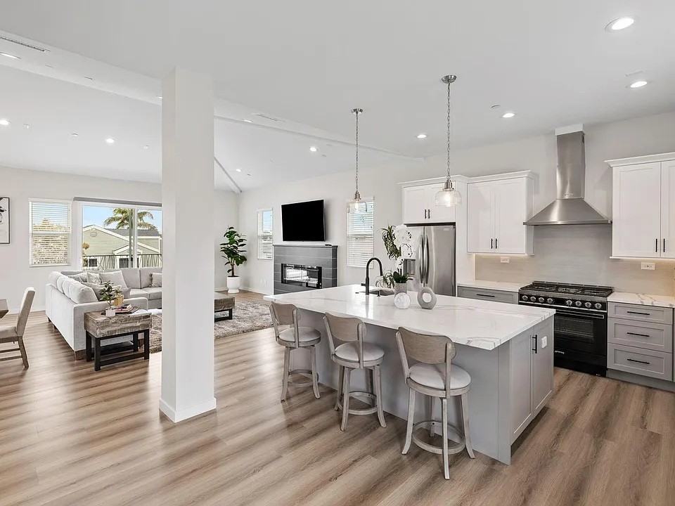 2423 Curtis Ave #NA - Photo 3 of 14
