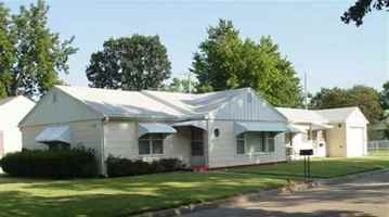 featured image of 417 W Claflin Ave #NA
