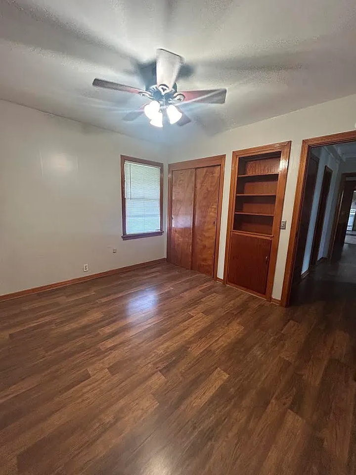 417 W Claflin Ave #NA - Photo 5 of 8