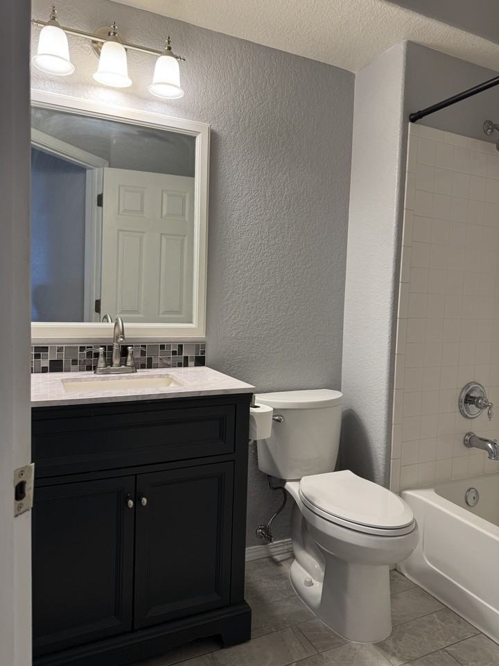 16346 E Fremont Ave #9 - Photo 3 of 9