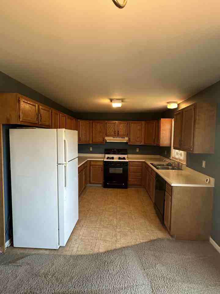 278 Point Cir - Photo 3 of 20